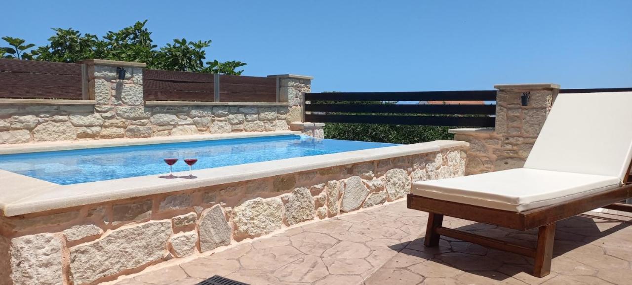 Villa Estia à Plátanos Extérieur photo